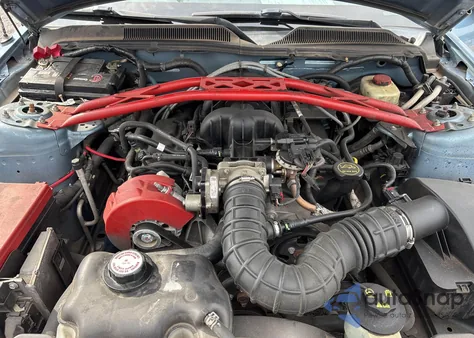 2005 Ford Mustang z USA, uszkodzony, nr VIN 1ZVHT84N755242547